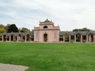 f. The Mosque gardens and courtyard (107) (800x600, 101.1 kilobytes)