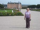 h. The Palace with gardens lake and Folly (114) (800x600, 113.7 kilobytes)